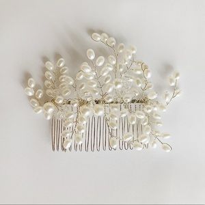 NWOT Bridal Pearl Hair Comb
